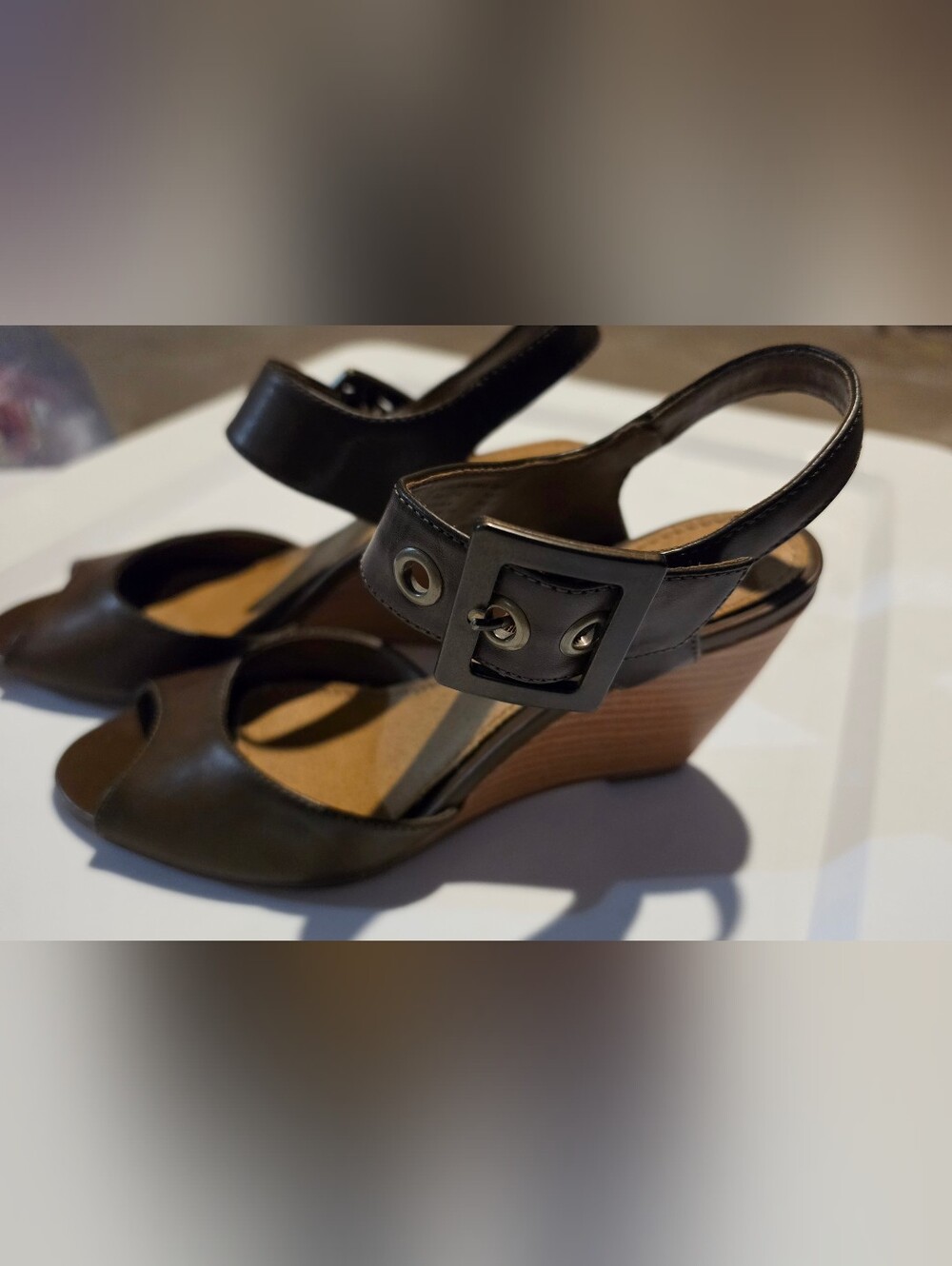 FIONI Clothing Brown Wedge Sandals with Wood-Tone Heel